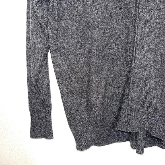 Express Dark Gray V-neck Oversized Plush Pullover Tunic Sweater Small Women’s - Picture 4 of 10